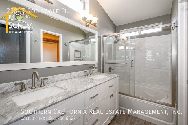 Building Photo - 23847 Robindale Pl