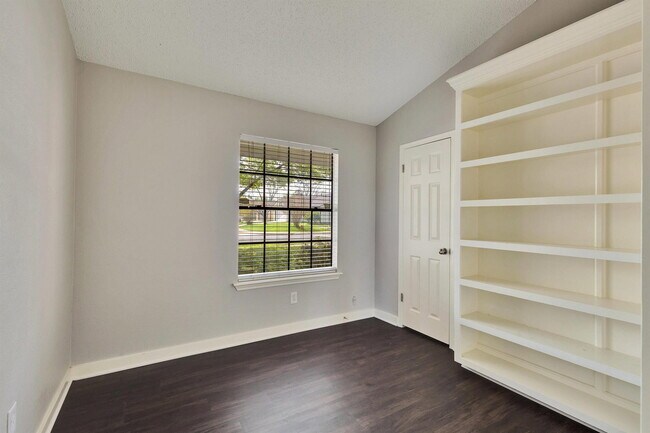 Building Photo - 2104 Agarita Trail