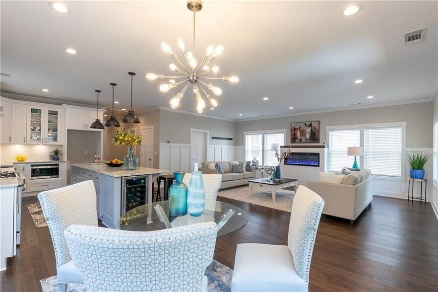 Building Photo - 202 Haygood Ave SE