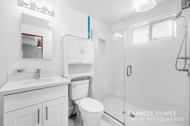 Building Photo - 38 20th Ave