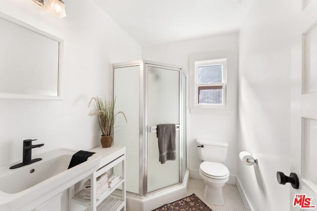 Building Photo - 2217 Marathon St