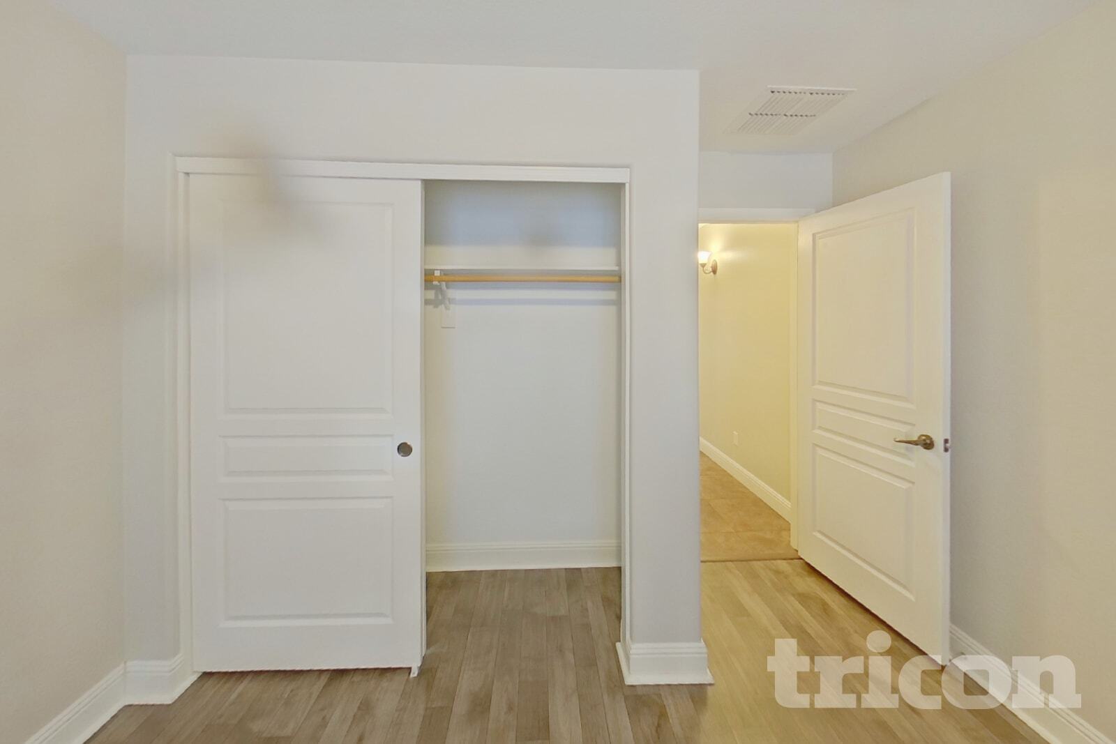 Building Photo - 20711 N Santa Cruz Dr