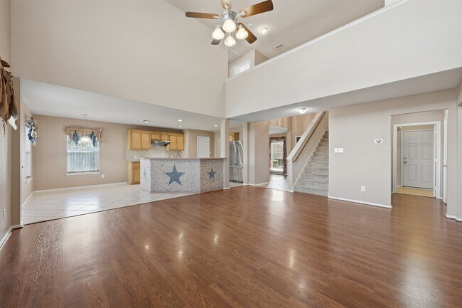 Building Photo - 26038 Palmdale Estate Dr