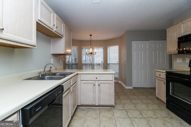 Building Photo - 105 Braelinn Creek Path