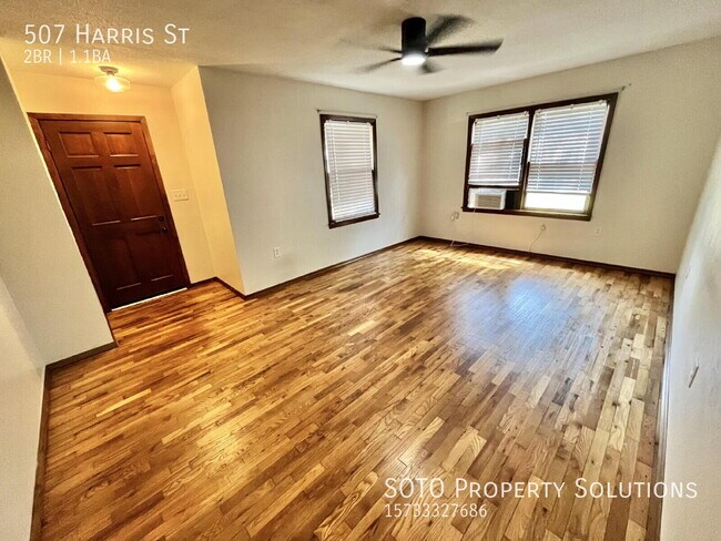 Building Photo - 507 Harris St