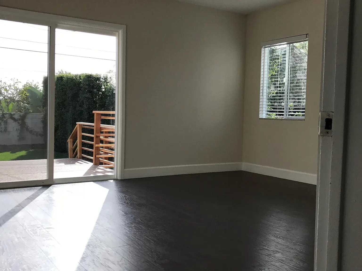 Building Photo - 6450 W 84th Pl