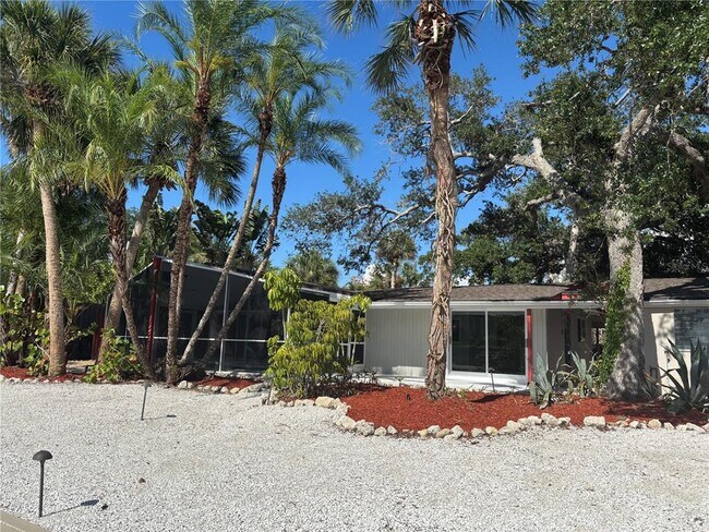 Building Photo - 4830 Higel Ave