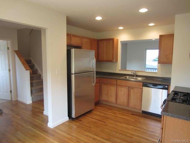 Building Photo - 1008 Eagles Ridge Rd