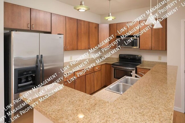 Building Photo - HOLIDAY SPECIAL December FREE! 2 Bedroom w...