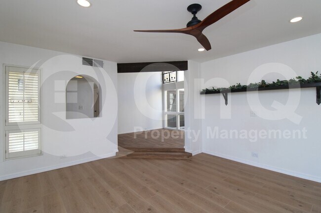 Building Photo - 7702 N Dreamy Draw Dr