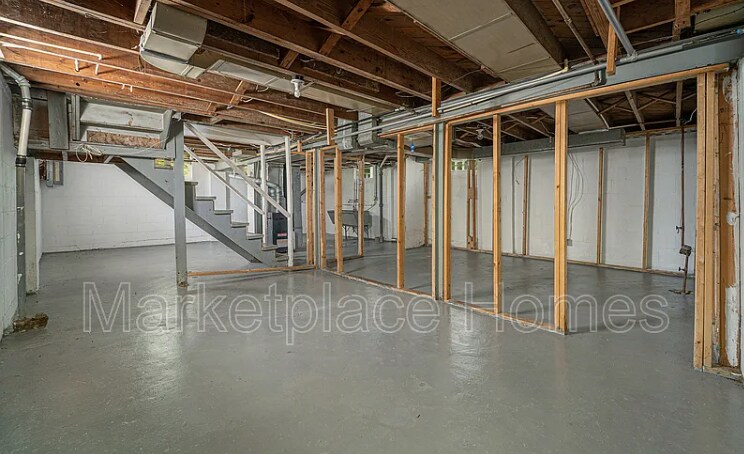 Building Photo - 9555 Montrose St