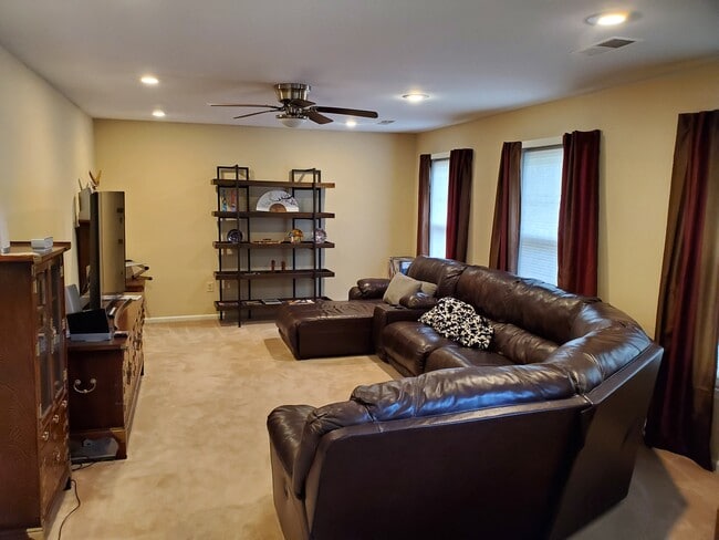 Building Photo - 9708 Rossetti Ct