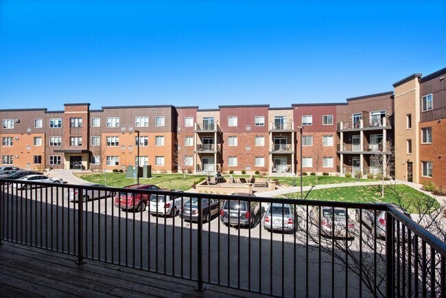 Building Photo - 737 Mercer Street