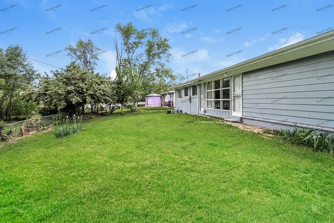 Building Photo - 10531 Rothwell Dr
