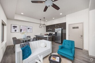 Building Photo - 2 Bed 2 Bath Condo With Mountain Views In ...