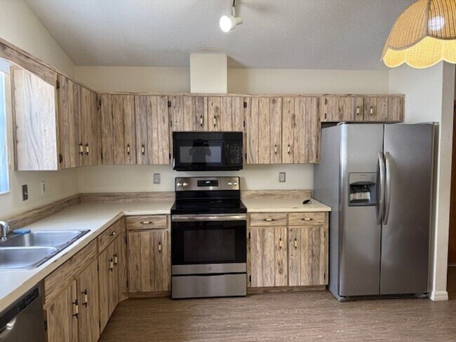 Building Photo - 3554 Irish Ln