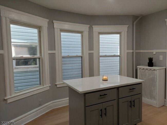 Building Photo - 138 Watchung Ave