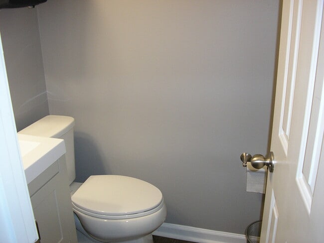 Building Photo - 1733 Campus Plaza Ct