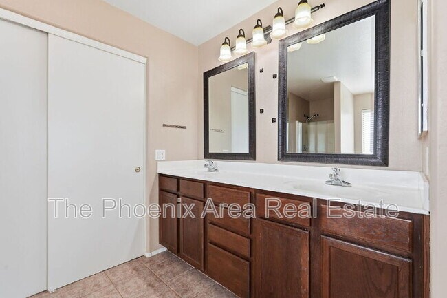 Building Photo - 3061 W Jasper Butte Dr