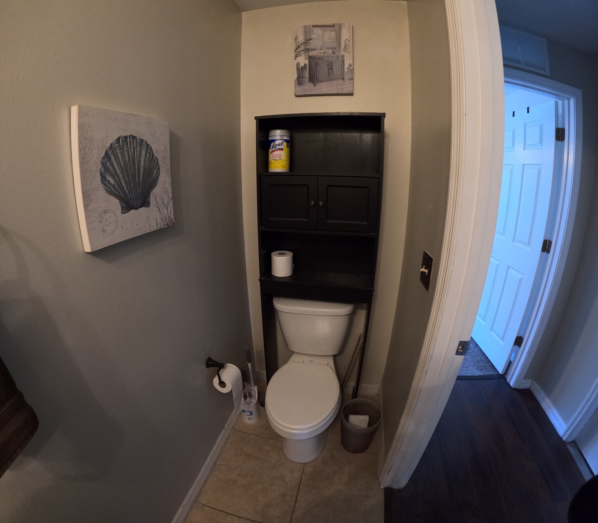 Private Bath - 422 Fairfield Dr