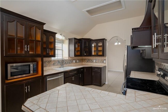 Building Photo - 22 San Gerardo St