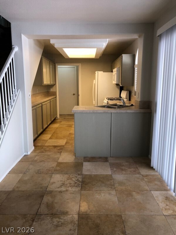 Building Photo - 3439 Bankside Dr