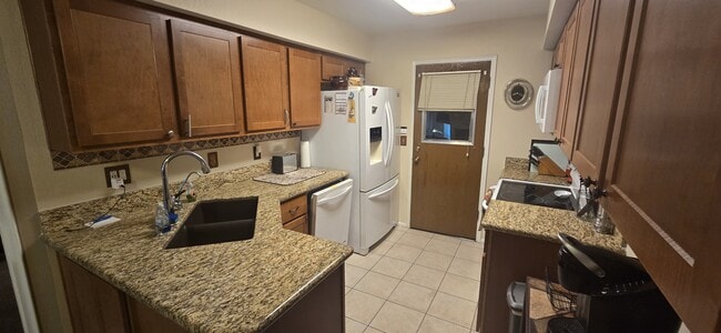 Building Photo - 455 S Delaware Dr