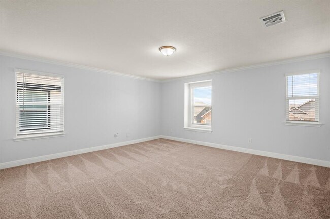 Building Photo - 13821 Abraham Lincoln St