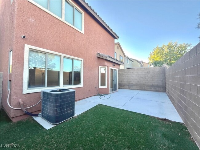 Building Photo - 10658 Little Horse Creek Ave