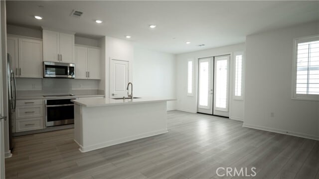 Building Photo - 8457 Gabrielino Ct