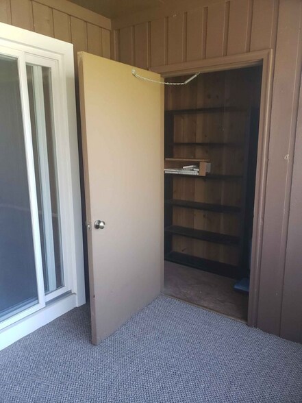 Building Photo - 7345 Winery Ln