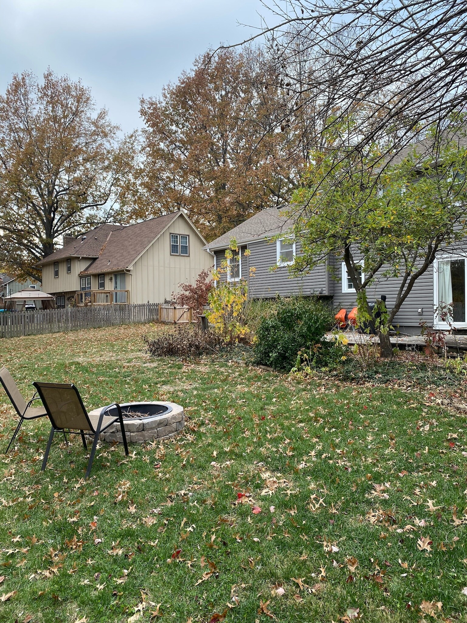 Backyard-3 - 1131 NE Oak Tree Dr