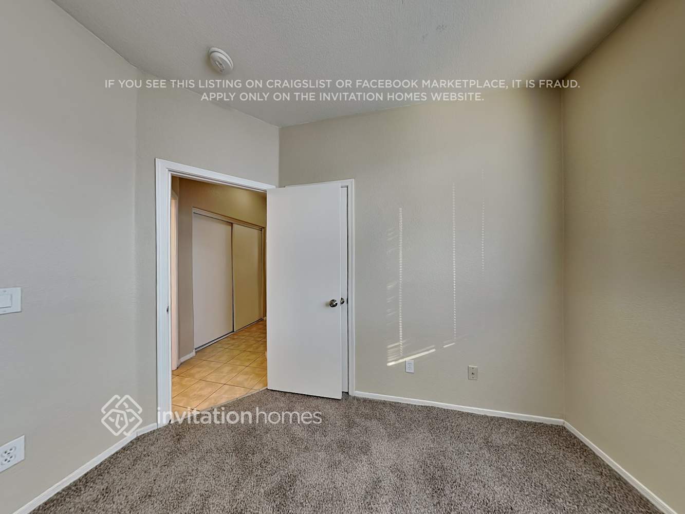 Building Photo - 1415 E Pecan Rd