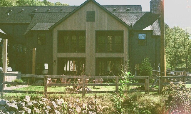 Building Photo - Tributary 50 - Unit 205