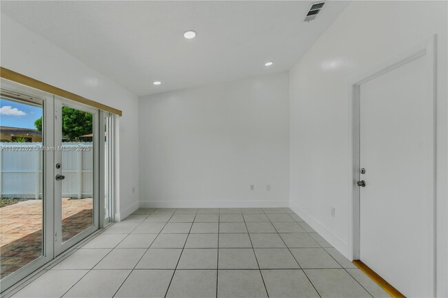 Building Photo - 17733 SW 152nd Pl