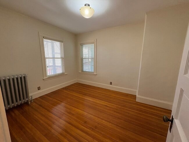 Building Photo - 62 Ibbetson St