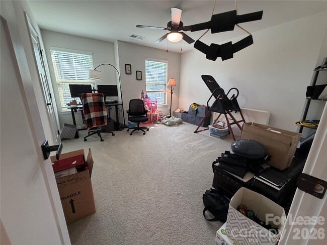 Building Photo - 163 Beacon Dr