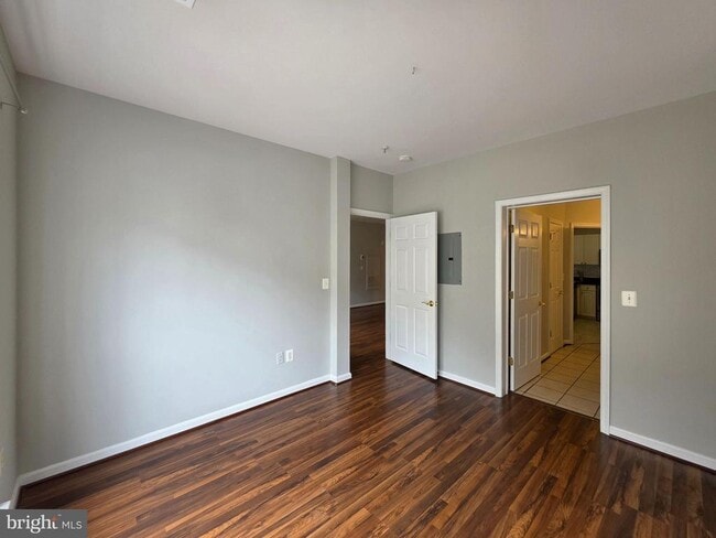 Building Photo - 4560 Strutfield Ln