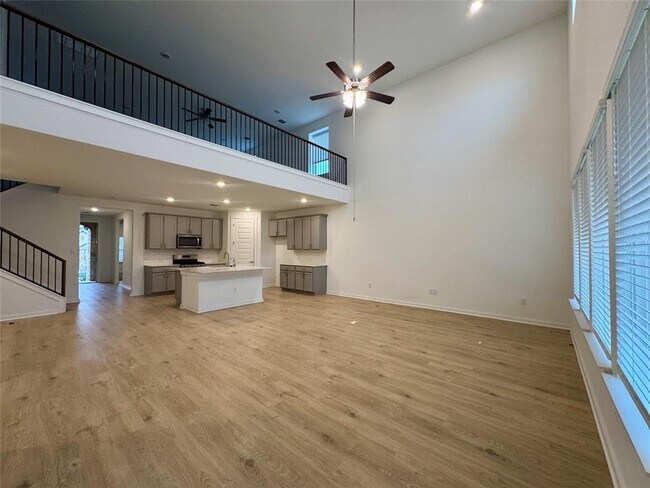 Building Photo - 2320 Magnolia Hl Dr