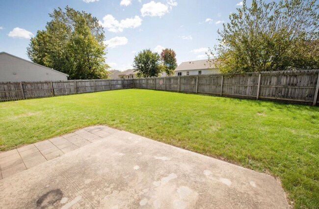Building Photo - Carrington Estates...3 Bedroom 2 Bath