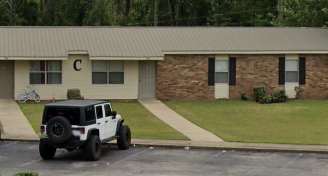 Building Photo - 100 Fort Deposit Villas