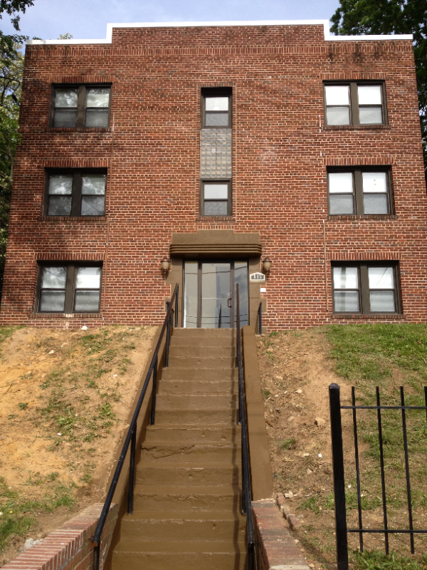 Primary Photo - 513 58th St NE