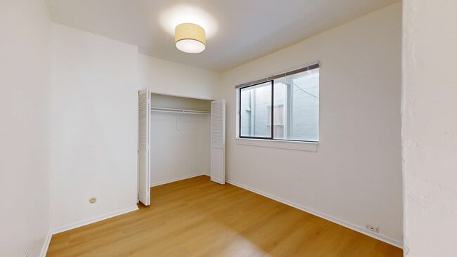 Building Photo - 507 Greenwich St