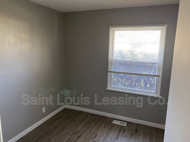 Building Photo - 1658 Kappel Dr