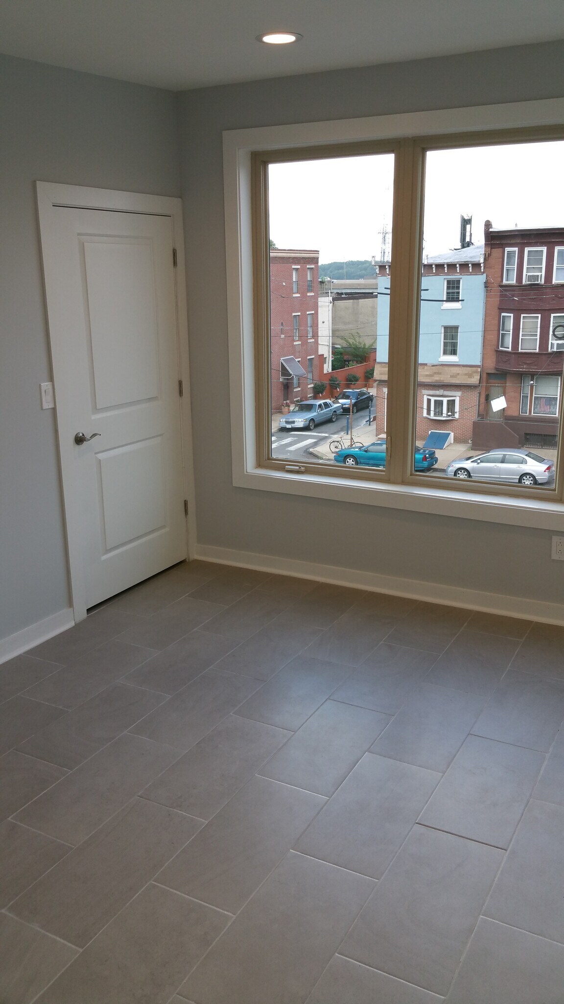 Building Photo - 603 E Girard Ave