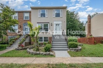 Building Photo - 5328 Larochelle Ct