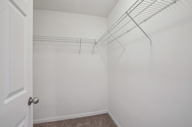 Building Photo - 7841 Heaton Way