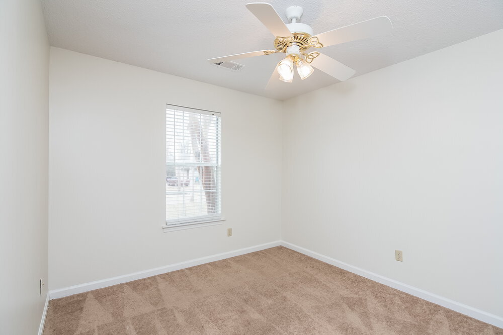 Building Photo - 6940 Brady Hill Dr