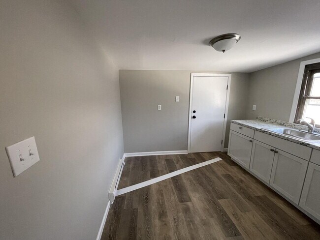 Building Photo - "Charming 3-Bedroom Haven on East Market Street – Your Perfect York Retreat!"