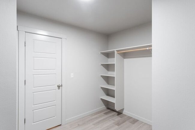 Building Photo - Townhomes at Bent Rock